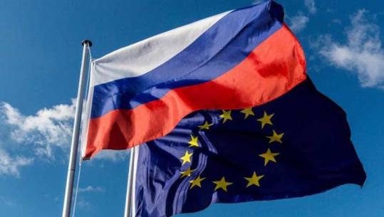 Bashkimi Europian hap kanal komunikimi me Kremlinin, nisin diskutimet për një rol europian në bisedimet Rusi-Ukrainë