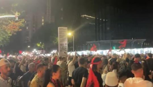 ‘Zvërneci’/ Nisin hetimet për 23 protestues, udhëhoqën turmën për bllokimin e rrugëve! Kallëzohet penalisht për kanosje Gent Progni, qytetari: Unë dhe gruaja ndihemi të kërcënuar prej tij
