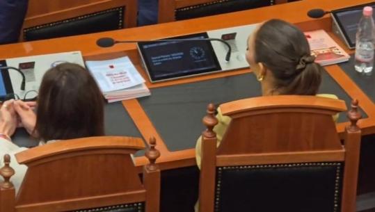PS plotëson pa vonesë mungesën e Koçekut në parlament, ulësen e merr Briseida Çakërri