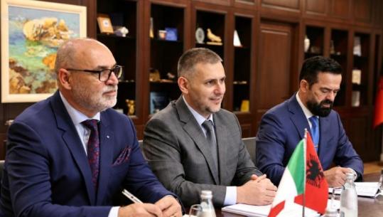 Policia shqiptare dhe ajo italiane forcojnë bashkëpunimin, Hita pret drejtuesit e lartë nga Roma, në fokus lufta kundër krimit të organizuar