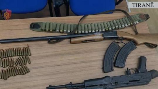 Tiranë/ Policia i gjeti armë pa leje dhe mbi 100 fishekë në shtëpi, arrestohet 43-vjeçari në Vaqarr