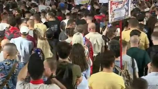 Protesta e 19-të para Kryeministrisë, qytetarët nisin marshimin në rrugët e Tiranës