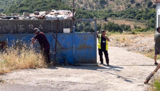 2 ditë para protestës së paralajmëruar, hiqet porta metalike dhe gardhi me tela që ishte vendosur në plazhin e Kakomesë