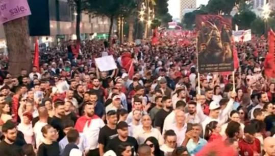 Protestuesi: Berisha është fajtori kryesor! Duhet të japin të gjithë dorëheqjen