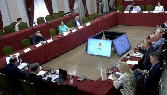 Reforma Territoriale, duhet të kalojë deri më 15 korrik! Mazniku: Mund të shtyhet