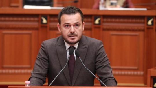 Ministri Andis Salla deklaron 2.7 milionë lekë të ardhura në 2025 dhe 1 pronë 48 metra katrorë
