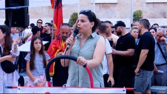 Protestuesja: Rasti i Zvërnecit tregon që sistemi ka dështuar, Nuk kemi më një ligj që të ndalojë ndërtimet në zonat e mbrojtura