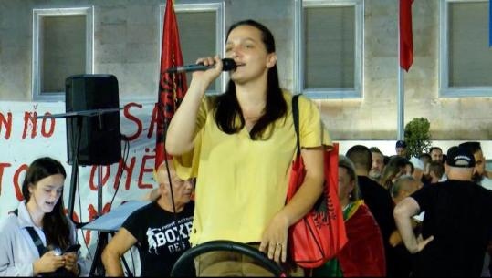 Aktivistja Luçiana Kokaj: Të rinjtë kanë thyer algoritmin e kryeministrit! Askush s’ka të drejtë të dalë si përfaqësues i kësaj proteste