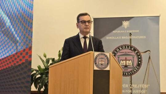 Mesazhi i Sokol Sadushit për magjistratët e rinj: Detyra juaj është t’i shërbeni ligjit! Besimi forcon drejtësinë