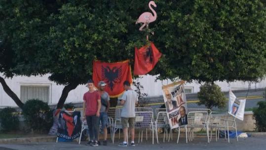 Vetëm 3 protestues e gdhinë përsëri poshtë zyrës së kryeministrit Edi Rama