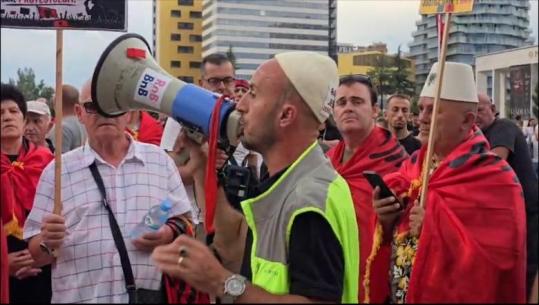 Organizatori Arben Kola: Deri më sot protestat kanë qenë paqësore se ne nuk kemi dashur dhunë, por tani nuk mbajmë përgjegjësi