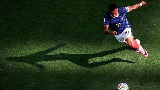 Botërori 2026/ Franca 'likuidon' 3-0 Suedinë dhe gjen Paraguain në fazën e 1/8-ave, Mbappe rekord me dopietë! Sulmuesi një gol pas Messit