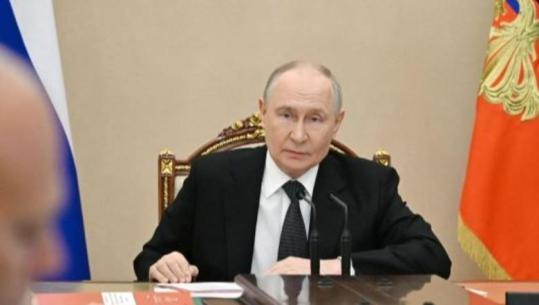 Rusia mbyll një pjesë të kufirit me Europën, bllokon 7 pika hyrëse me Bashkimin Europian, çfarë fshihet pas dekretit, presion ekonomik apo ndalim i largimit të qytetarëve?
