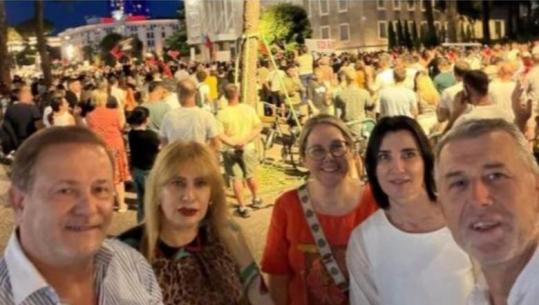 Foto/ Me bashkëshorten dhe kolegët, Gjin Gjoni i bashkohet protestës para Kryeministrisë