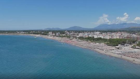 Velipoja në kulmin e sezonit, plazhet mbushen me pushues: Është destinacioni ideal, as në Evropë më bukur nuk ka