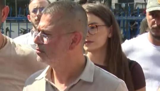 Protesta para Kuvendit, avokati: Nga 23 të shoqëruarit, 4 prej tyre në paraburgim! Do të qëndrojnë në paraburgim për 72 orë
