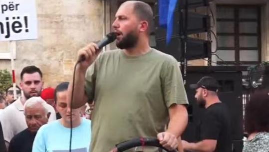 Paralajmëron aktivisti Lika: Nesër do të kemi një dasmë të madhe në këtë shesh!