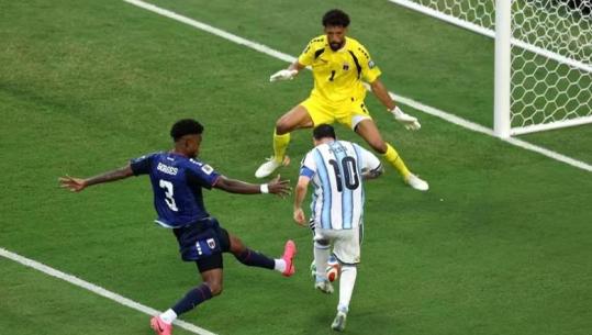LIVE/ I mjafton një hapësirë, Lionel Messi i jep avantazhin Argjentinës kundër Kepit të Gjelbër! 20 gola për 'Pleshtin' në 30 ndeshjet e Kupave të Botës