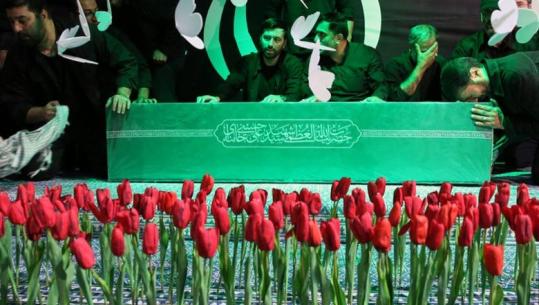 Iran/ Ceremonia për funeralin e Ali Khameneit, mungon i biri Mojtaba! Të pranishmit: Vdekje Amerikës!