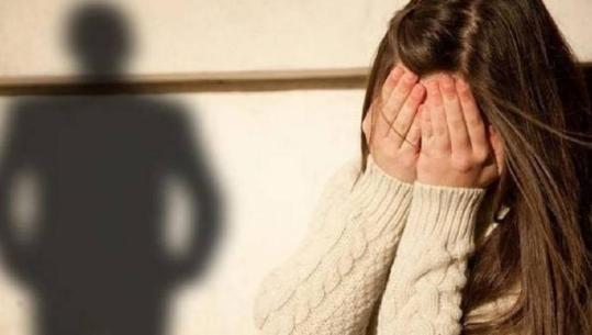 Greqi/ E mitura shqiptare abuzohet sekusalisht nga bashkëkombësi 14-vjeçar! Adoleshenti bëri edhe video