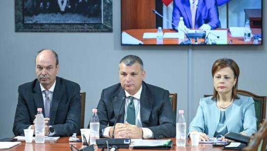 Euro në rënie të lirë, Sejko në Kuvend: Fiksimi i kursit të këmbimit do rriste inflacionin dhe interesat e kredive! Monitorim të shtuar kredisë për prona