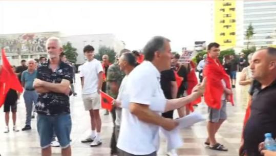 Mbahet në Tiranë tubimi i 39-ë kundër Qeverisë, protestuesit mblidhen te sheshi Skënderbej! Kërkojnë largimin e gjithë klasës politike