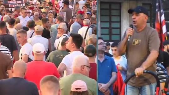Protestuesit sulmojnë koncertin e Kanye West: Hapin thesin dhe japin 4 mln euro, talentet shqiptare s’i paguajnë!