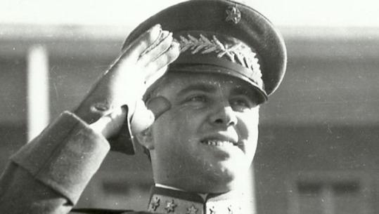‘Kundrejt atyre që do të fshehin paret e floririn, pushteti ynë popullor do të marrë masa’, ndërrimi i monedhës në ’46-ën, alibia e Enver Hoxhës për zhvatjen e tregtarëve