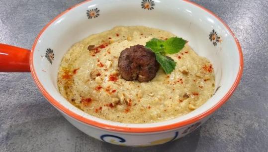 Pure me patate nga zonja Albana me një shije speciale 