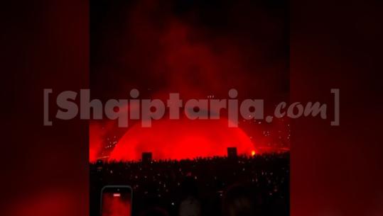 Koncerti i Kanye West, fansat e huaj: Është një nga muzikantët më të mëdhenj të të gjitha kohërave! Shqipëria është mahnitëse (Pamje me Dron)