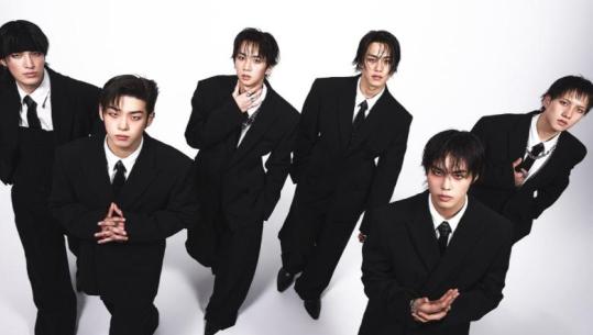 ‘Kontrata s’na lejon të kemi të dashura, aq më pak fëmijë!’ Bota plot shkëlqim dhe kufizime të yjeve të K-Pop
