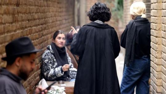 Kultura e kafeneve në Iran përballet me presion politik dhe ekonomik, çfarë ka ndryshuar pas nisjes së luftës me SHBA