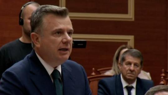 Shehaj i përjashtuar nga Kuvendi për 30 ditë, Balla i drejtohet me pyetjen publike: Si mund ta shesësh një apartament 151 m2 për 15 mln euro?