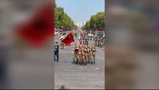Francë/ Kryeministri Rama në paradën ushtarake në Paris, flamuri shqiptar valëvitet në bulevardin Champs-Elysees