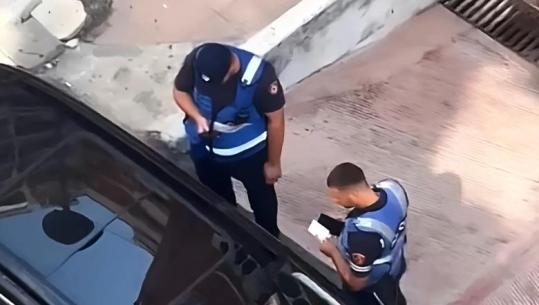 U filmuan duke marrë para nga një shofer, AMP arreston 2 efektivë policie të Komisariatit nr.3 në Tiranë