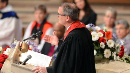 ‘Predikimin? Ma shkruan ChatGPT’: Në SHBA një në katër pastorë ia lë inteligjencës artificiale shkrimin e predikimeve, një në dy i kërkon këshilla se çfarë të thotë