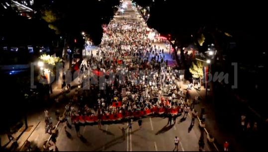 Protesta kundër Ramës ‘mbijeton’ në ditën e 51-të, pjesëmarrja vazhdon të ulet