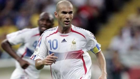 Zyrtare te Franca, Zidane firmos kontratën me ‘Gjelat’
