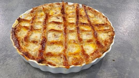 Byrek me proshutë dhe djathë nga zonja Albana 