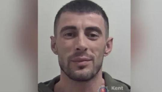 'Skifteri' shqiptar që terrorizoi jugun e Anglisë dënohet me 10 vite burg, momenti kur policia i vë prangat (Emri+Video)