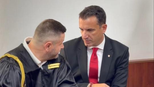 Gjyqi kundër Dados/ Ish-prokurori Tom Deda kërkon të bëhet palë: U shkarkova unë që të emërohej ai! Veliaj: Të legjitimohet! Avokati i prokurorit: Të refuzohet padia