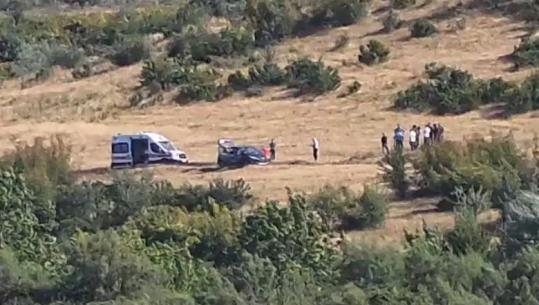 RENEA tentoi negociatat, pas disa orësh ngujimi në makinë, vetëvritet 35-vjeçari që vrau ish-vjehrrin dhe mori peng ish-bashkëshorten në Roskovec 