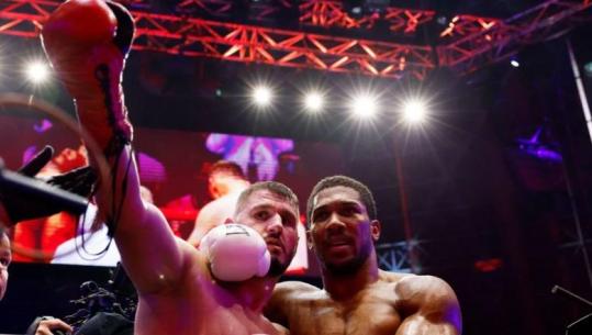 Kristjan Prenga nokaut që në raundin e dytë, shqiptari mposhtet nga ish-kampioni i botës Anthony Joshua