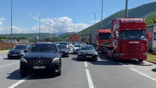 Pikat kufitare Shqipëri-Kosovë, mbi 1 mln lëvizje në korrik! Marrëveshja mes vendeve lehtëson fluksin