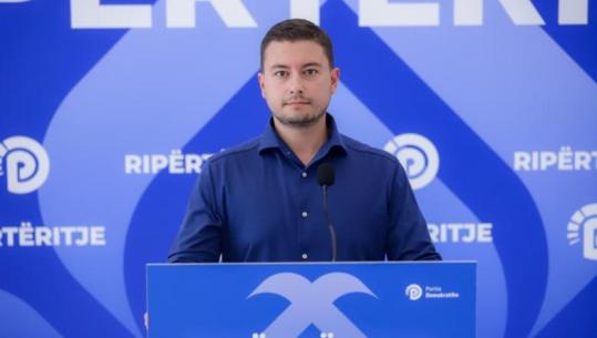 PD: Qeveria punësoi 100 të rinj pa konkurs, kontrata 5-mujore për të 'blerë heshtjen' e protestuesve
