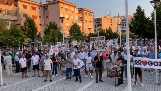 ‘Territorialja’/ Rrogozhina kundër shkrirjes me Kavajën, banorët gati për të dërguar peticion! Thirrje Begajt që të mbrojë bashkinë