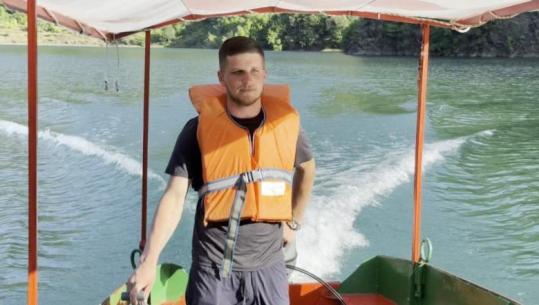 I riu që po i jep hov turizmit malor në Pukë! Emanuel Pjetri e nisi si pasion, sot punon si guidë me turistë nga e gjithë bota