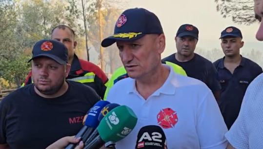 Zjarri në Mallakastër, digjen 15 hektarë pyll, drejtori i MZSH: Situatë dramatike por asnjë banesë nuk është prekur! Do punojmë edhe gjatë natës nëse duhet!