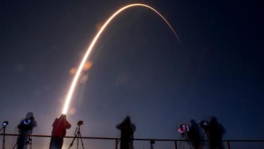 Pas një viti në hapësirë, raketa 4-tonëshe e SpaceX përplaset me Hënën me shpejtësi mbi 8 mijë km/orë! NASA po verifikon çfarë ndodhi