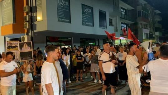 Banorët e Divjakës për të 6-ën mbrëmje në protestë kundër ‘Territoriales’, kundërshtojnë bashkimin me Lushnjën! Kërkojnë ndihmën e deputetëve të zonës për anulimin e projektit